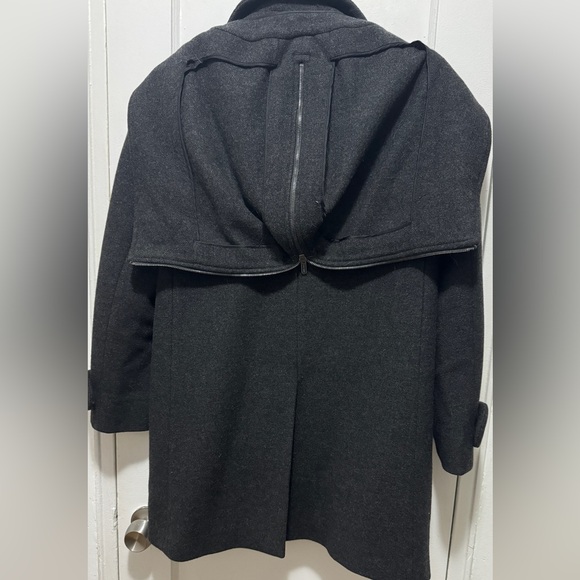 Miu Miu by PRADA Wool Coat with hood in grey size 42, Like New - Picture 3 of 9